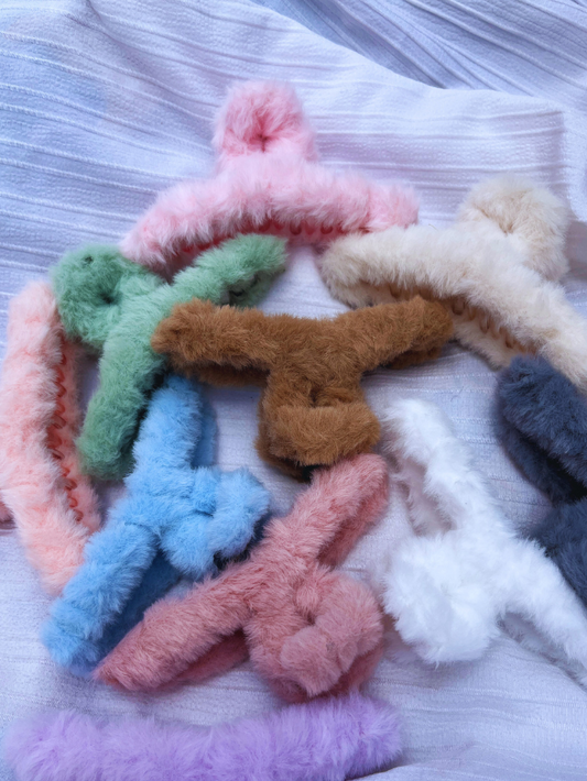 Fluffy Hair Claw Clips – Pack of 4