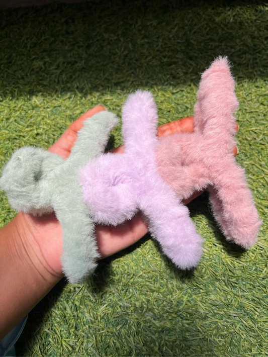Fluffy Fur Hair Claw Clips – Pack of 2 | Soft & Stylish Hair Accessory